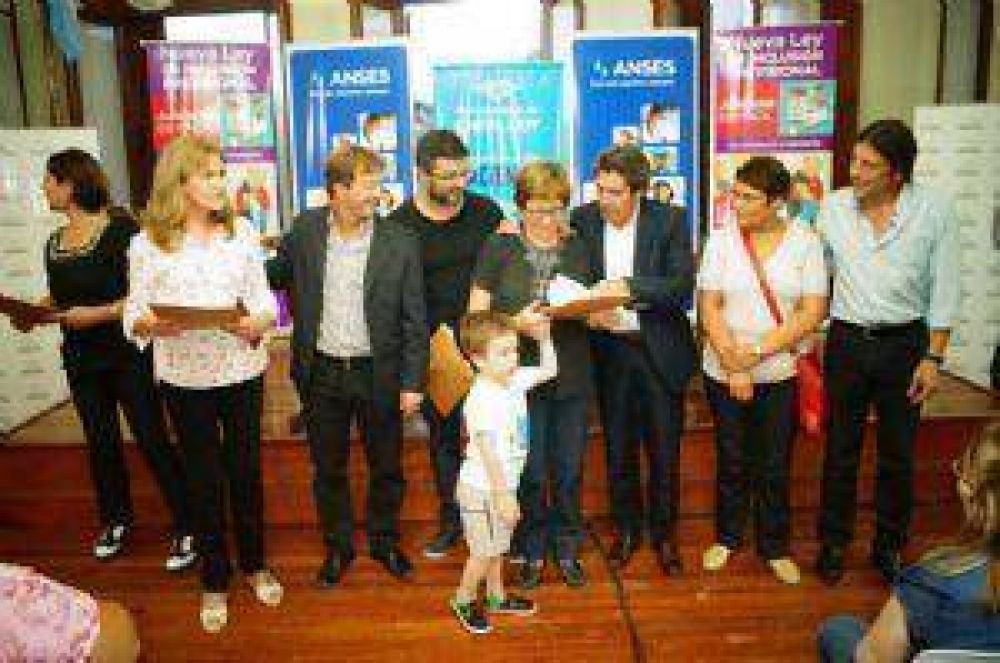 Se entregaron 180 jubilaciones por la nueva Ley de Inclusi�n Previsional
