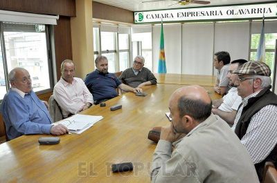 Concejales se reunieron con comerciantes minoristas
