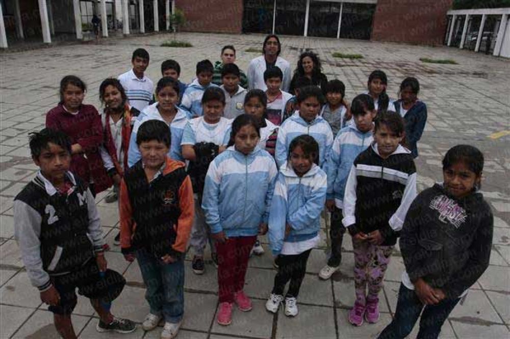 En la �escuela de las moscas� los chicos ya saben c�mo combatirlas    