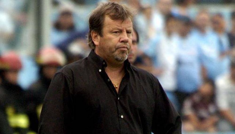 El Ruso cambi� medio equipo