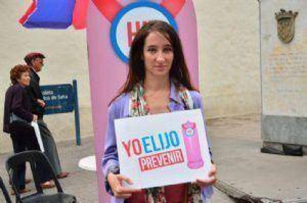 En Salta, se contagia de HIV al menos una persona por d�a