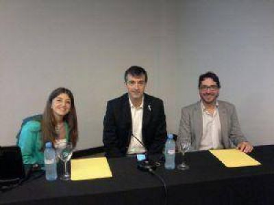 Bullrich en Tucum�n: �La educaci�n es clave para erradicar la pobreza�