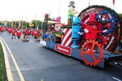 Tigre empez� a palpitar las fiestas con el Desfile M�gico Alparamis 