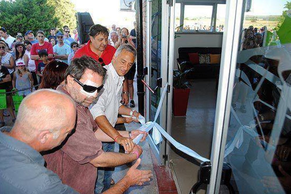 Inauguraron instalaciones en el aer�dromo
