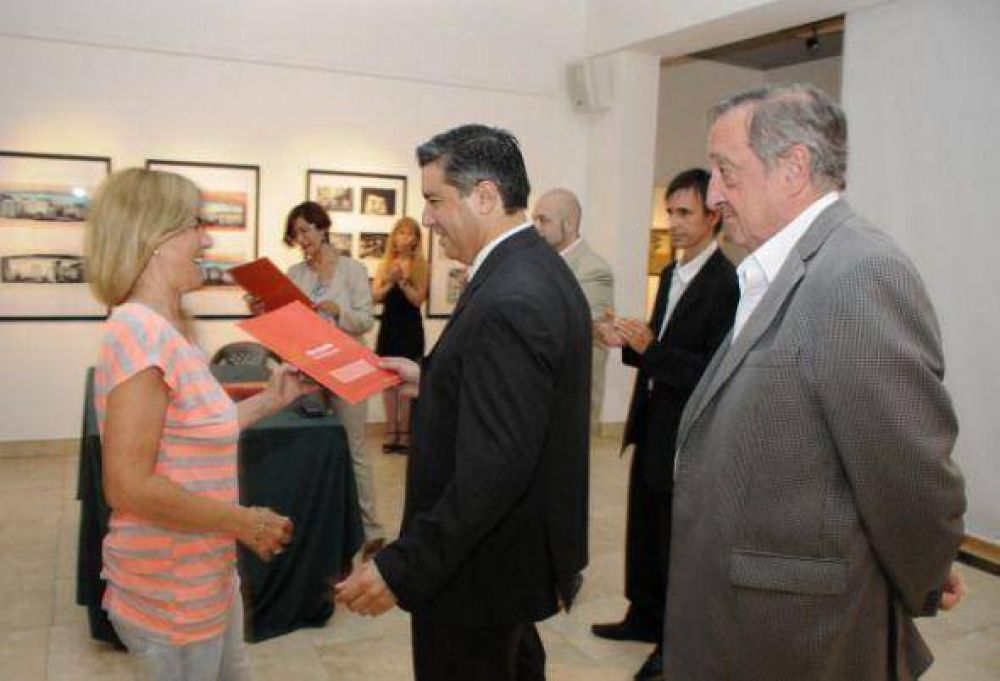 El Municipio entreg� actas de bien de familia a 40 vecinos