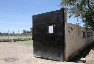 Demoraron a 101 personas en una fiesta clandestina