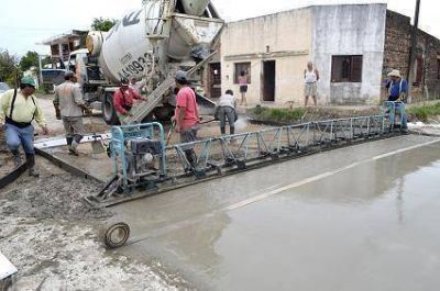 El Municipio extiende pavimentaci�n y servicios b�sicos en el barrio San Jos�