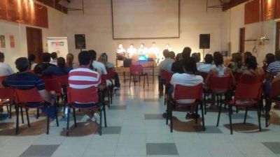 Comerciantes de Fray Mamerto Esqui� se capacitaron en C�rdoba