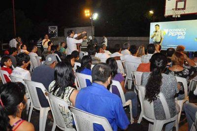 Peppo acerc� su propuesta a Las Palmas y sum� importantes adhesiones