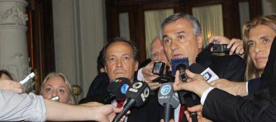 MORALES RATIFIC� LA CONTINUIDAD DE UNEN