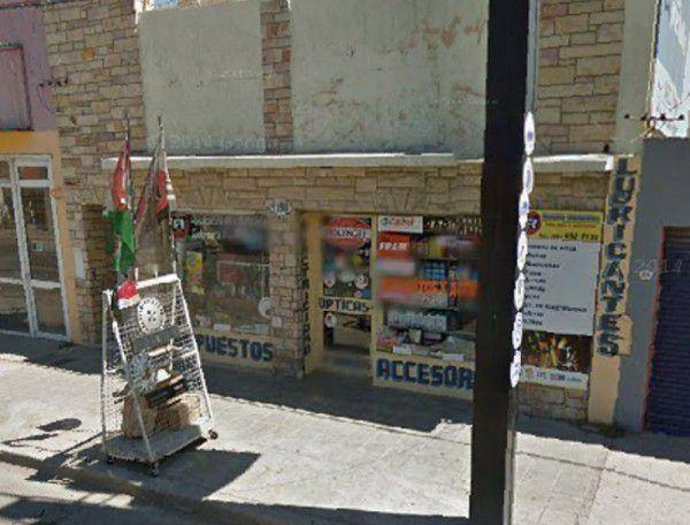 Hicieron un boquete y robaron en un local de venta de repuestos