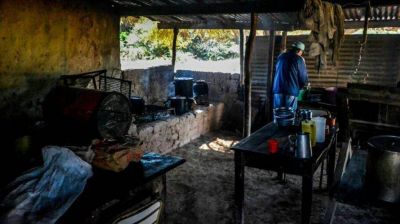 No son escuelas rancho, pero les falta de todo un poco 