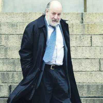 Los K buscan apartar al juez que investiga a Cristina 