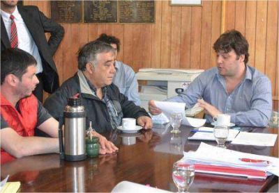 Debatieron sobre regulaci�n de asociaciones vecinales