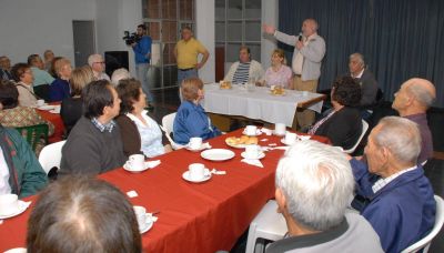 Los abuelos tambi�n tienen su viaje de fin de a�o