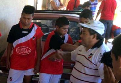 Falleci� un jugador de Palmira en la previa de un partido de inferiores
