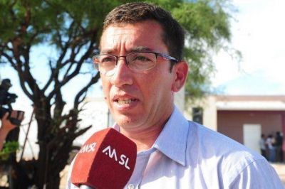 Lorenzetti: �Gobernador Poggi queremos pedirle que nos regale cuatro a�os m�s�