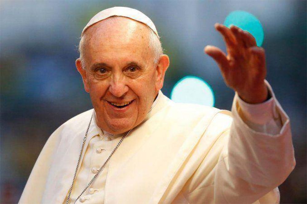 El papa Francisco realiza una visita fugaz a Francia