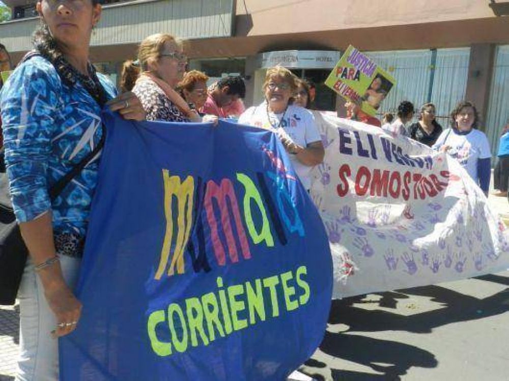 Organizaciones marchan contra la violencia de g�nero y por la Declaraci�n de Emergencia  