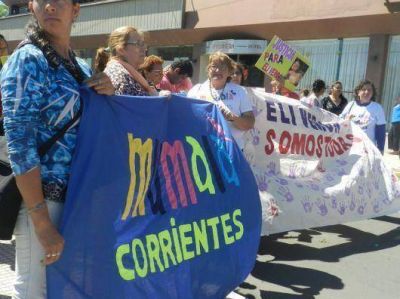 Organizaciones marchan contra la violencia de g�nero y por la Declaraci�n de Emergencia  