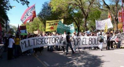 Aumento de boleto: empresarios aguardan y usuarios instan a no usar hoy el servicio