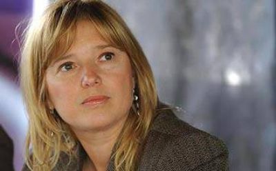 Cristina �lvarez Rodr�guez: �Mart�n es precandidato a gobernador por el FPV�	