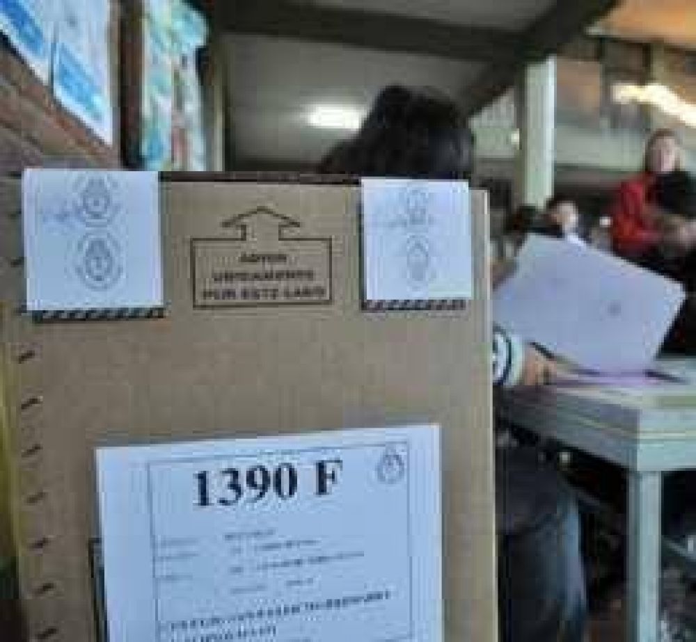 Los �ltimos comicios marcan la consolidaci�n del PJ y una leve recuperaci�n del radicalismo