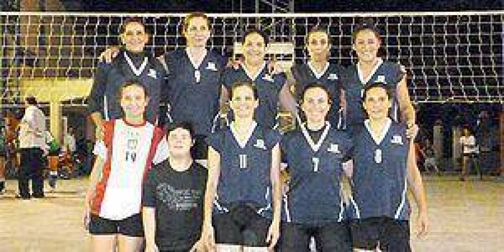 Deportivo Escuela campe�n Sub 13 en femenino