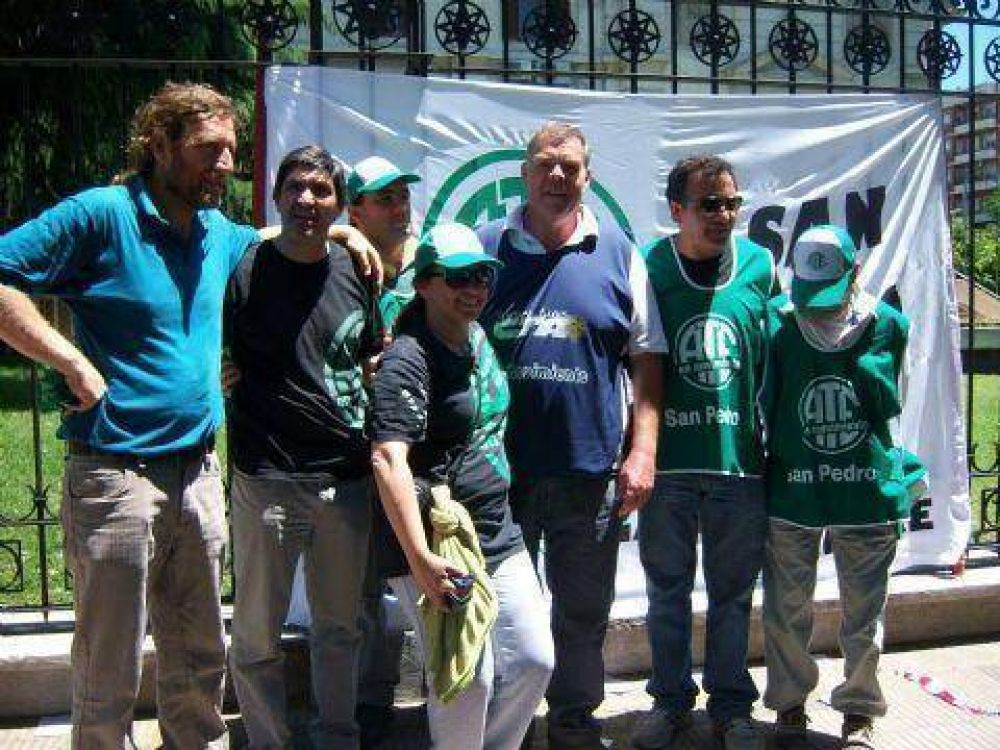 Adri�n Lescano: �Ha sido un logro de todos los trabajadores municipales�