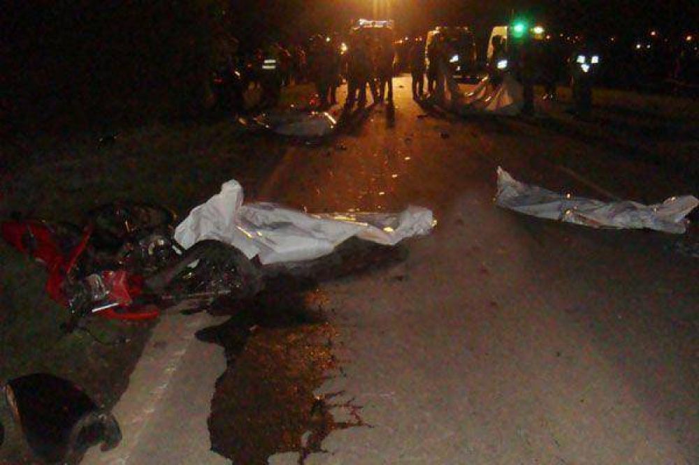 Murieron tres chicos juninenses en un choque de motos en Totoras, Santa Fe