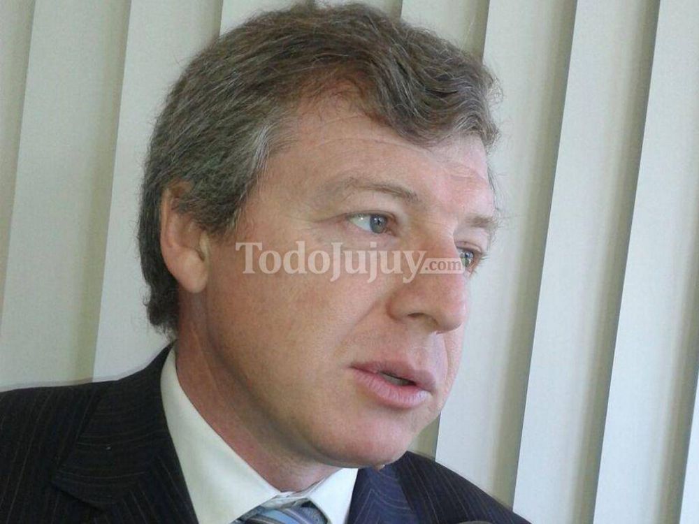 Ficoseco: �La decisi�n de reformar la Constituci�n es pol�tica