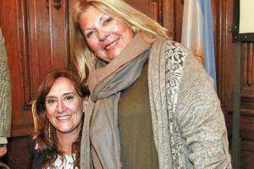 Dirigentes del PRO siguen enviando gui�os a Elisa Carri�