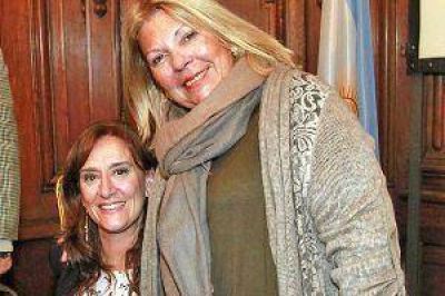 Dirigentes del PRO siguen enviando gui�os a Elisa Carri�