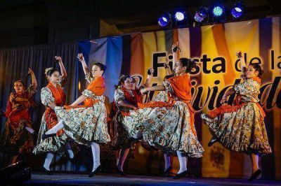 La Fiesta de las Colectividades colm� la Plaza San Mart�n de diversidad