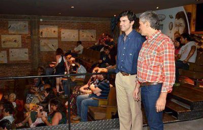 Inauguraron el ampliado y remodelado Teatrino