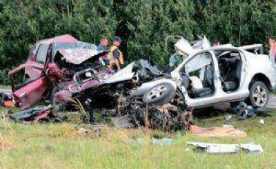 Cinco muertos y un herido por un choque en la Ruta 36