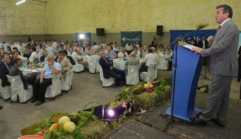El Gobernador destac� el cuidado del agua como eje estrat�gico