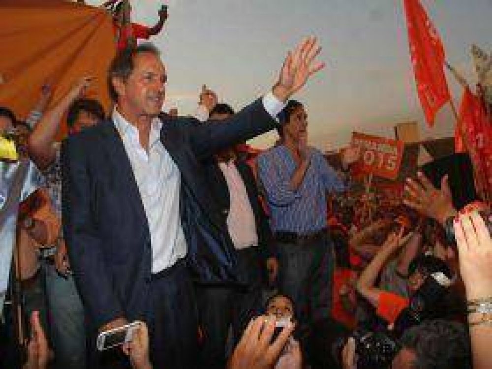 �La C�mpora� de Scioli se levanta con voces mendocinas
