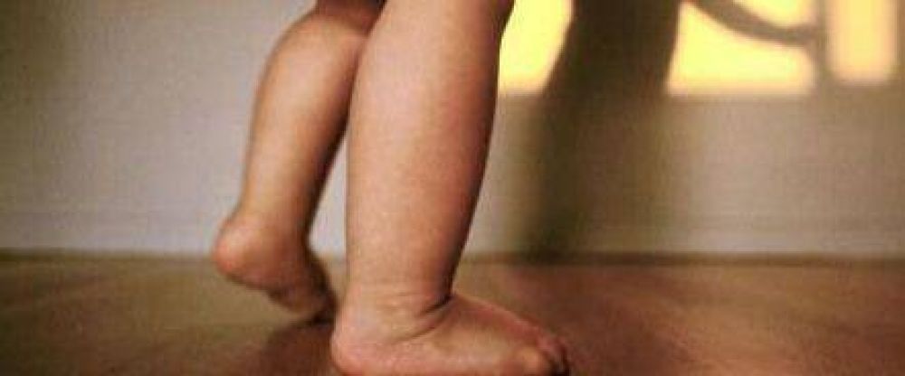 En Ober� una joven fue a trabajar y dej� solo a su beb� durante horas hasta que lo rescat� la Polic�a