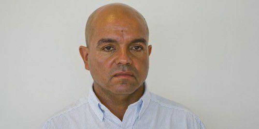 Intendente sostiene que cobra mucho menos de lo que dicen diputados radicales