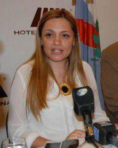 Teresita Madera pidi� una constituyente para habilitar a Beder como candidato