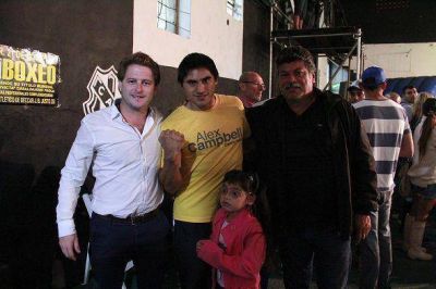 Campbell junto a David L�pez