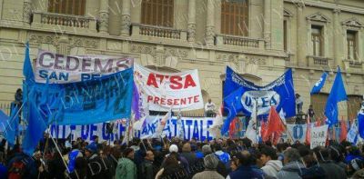 Crisis institucional en Jujuy: el Frente Estatal movilizar� reclamando al gobierno de Fellner una ayuda extraordinaria de fin de a�o