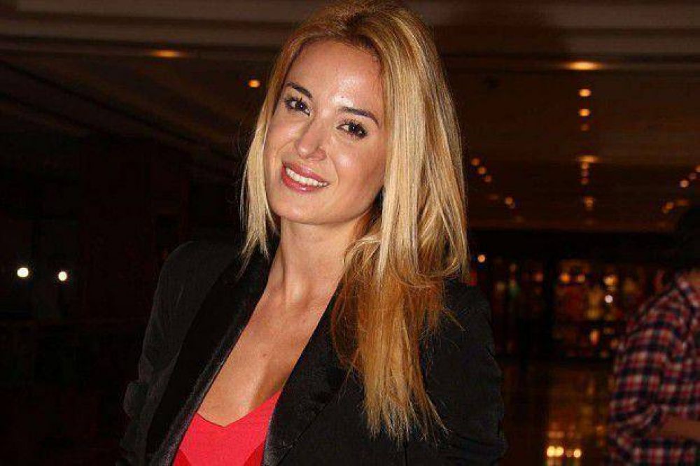 Las picantes definiciones politicas de Jesica Cirio