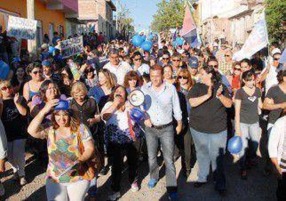 Guti�rrez y Figueroa intensificaron la campa�a en Neuqu�n 
