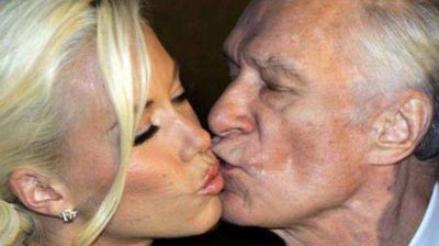 Una ex conejita de Playboy revel� lo que pasa en la Mansi�n