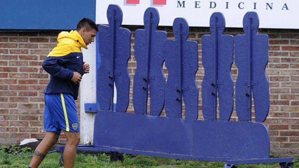 Ch�vez se lesion� y est� en duda para el Supercl�sico