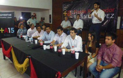 Facundo Moyano y Adri�n P�rez lanzaron la mesa de la juventud 