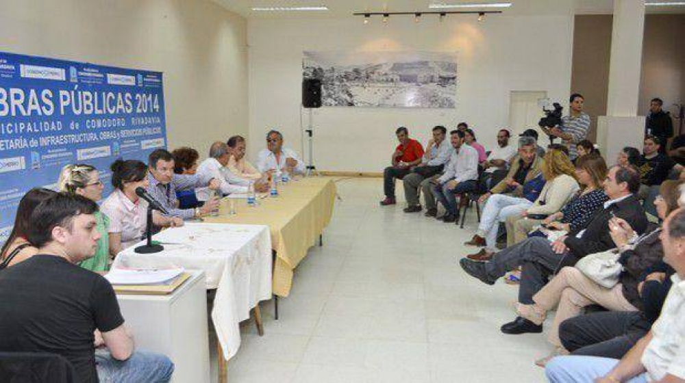Licitaron el tendido de redes el�ctricas, cloacas y agua para un loteo en Km 3