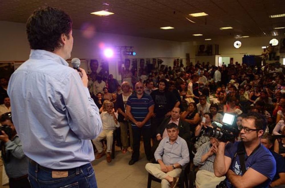 Posse en Esteban Echeverr�a: 